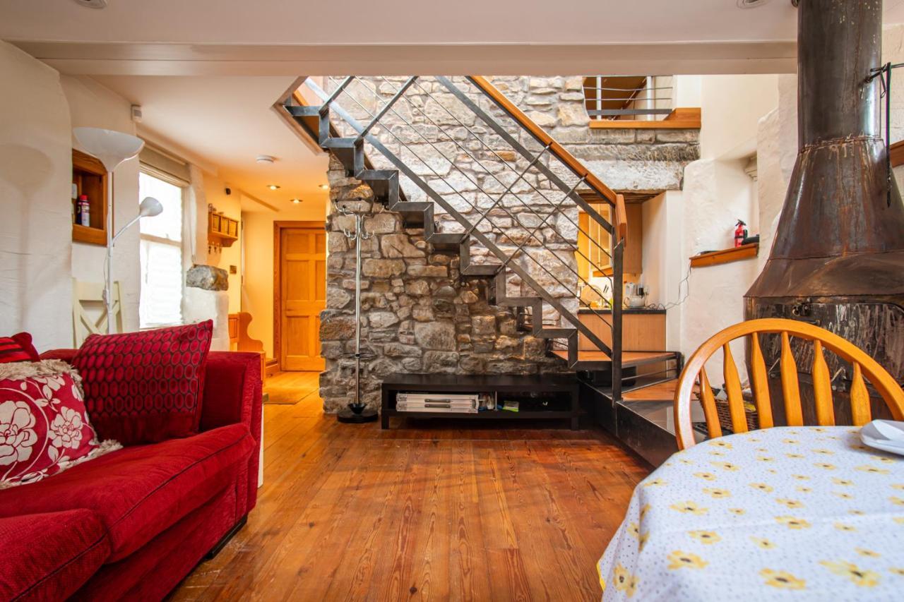 2 Bedroom Characterful Semi-Detached House, Enviably Located With Balcony And Terrace St Andrews Luaran gambar